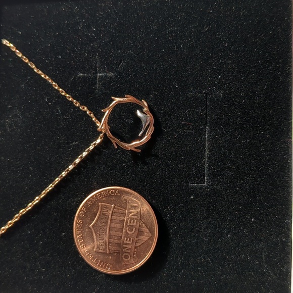 Necklace - Picture 4 of 4